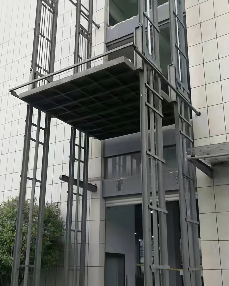 雙軌貨梯